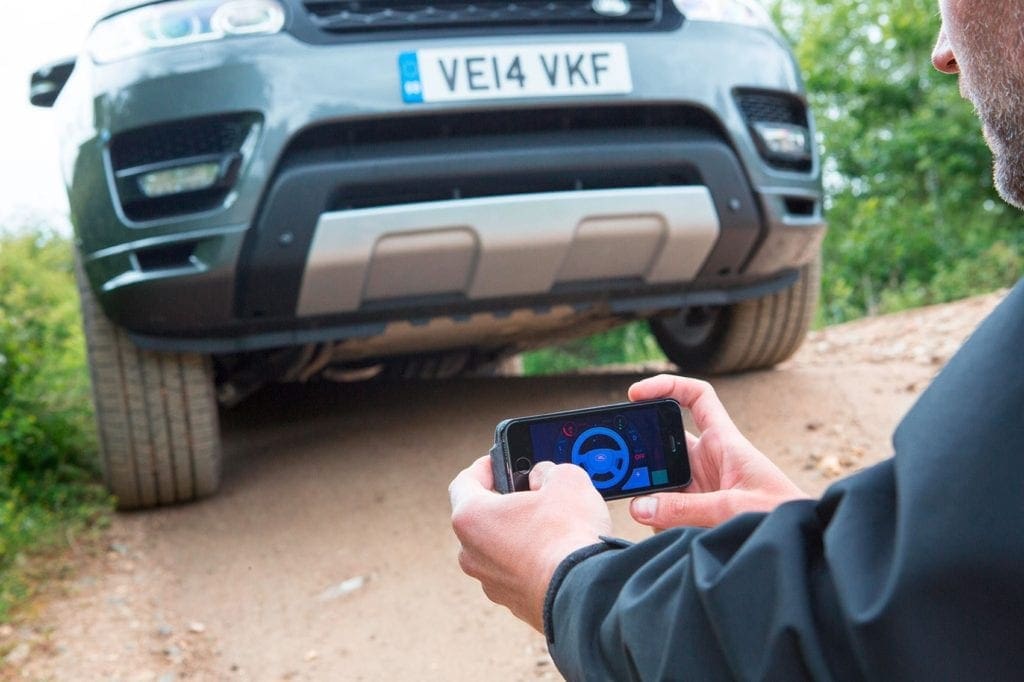 Control Autónomo Land Rover Sport vía Smartphone