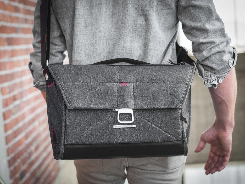 Peak Design Everyday Messenger Bag