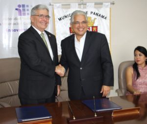 Alcaldía de Panamá y AIG Firman Convenio para implementar Gobierno Digital 2