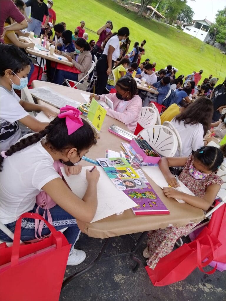 60 niños y jóvenes participan del concurso de pintura 20-30 2022 - Vida Digital con Alex Neuman