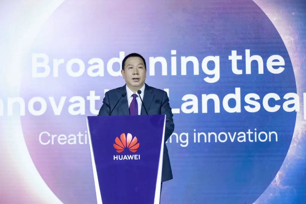 Huawei presenta nuevos inventos que revolucionarán la IA, 5G y la experiencia de usuario - Vida Digital con Alex Neuman